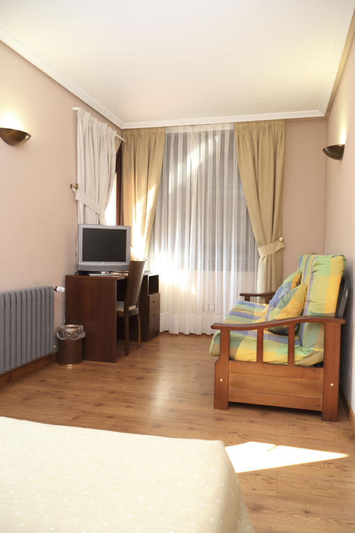 Hotel Restaurante Casa Pipo Tuña Δωμάτιο φωτογραφία