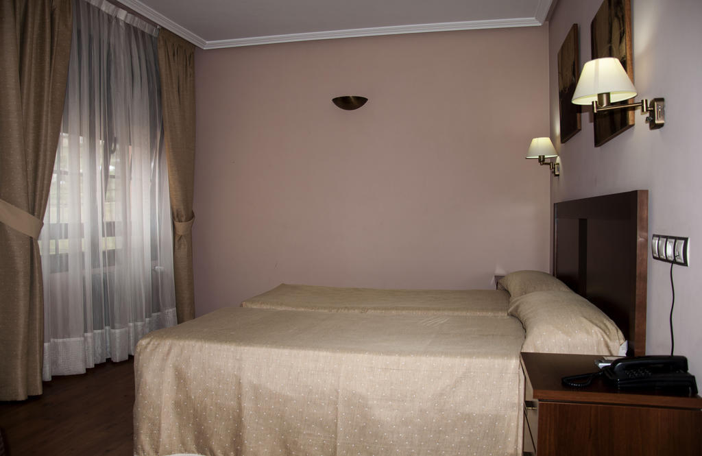 Hotel Restaurante Casa Pipo Tuña Δωμάτιο φωτογραφία